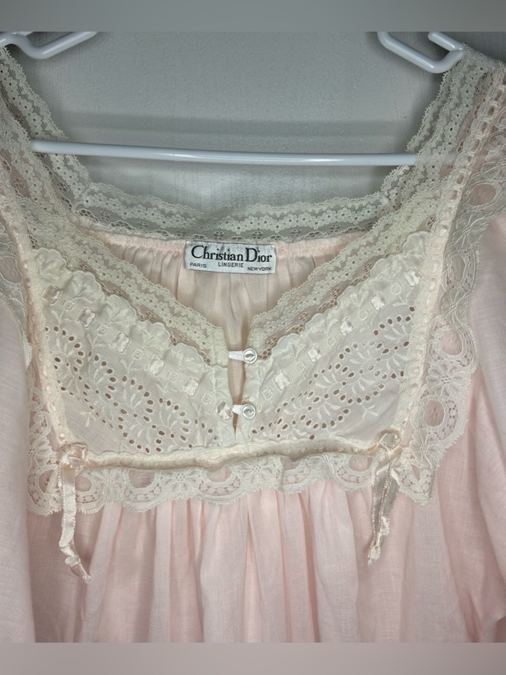 VTG Christian Dior Lingerie Nightgown Sz L Pale Pink Lace Trim Puff Sleeve USA - Picture 4 of 9